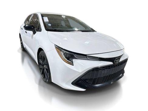 Used 2021 Toyota Corolla SE FWD image 2