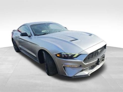 Used 2022 Ford Mustang Premium image 3