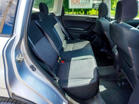 Used 2017 Subaru Forester 2.5i Premium w/ All-Weather Package image 23