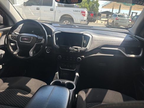 Used 2020 GMC Terrain SLE image 11