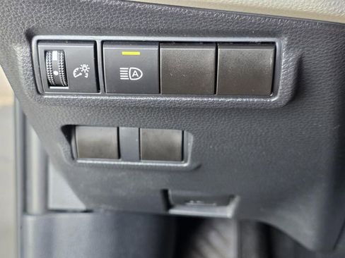 Used 2022 Toyota Corolla Cross L FWD image 20