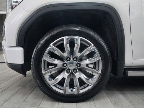 Used 2024 GMC Sierra 1500 Denali w/ Denali Reserve Package AWD/4WD image 8