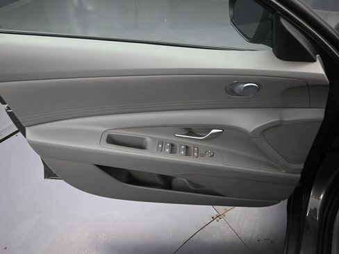 New 2026 Hyundai Elantra SE FWD image 22
