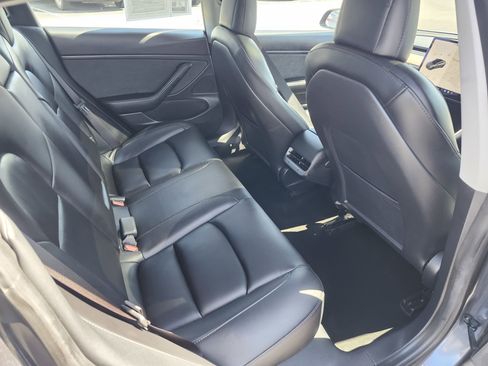 Used 2020 Tesla Model 3 Performance image 20