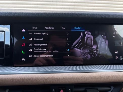 New 2026 Porsche Cayenne image 19