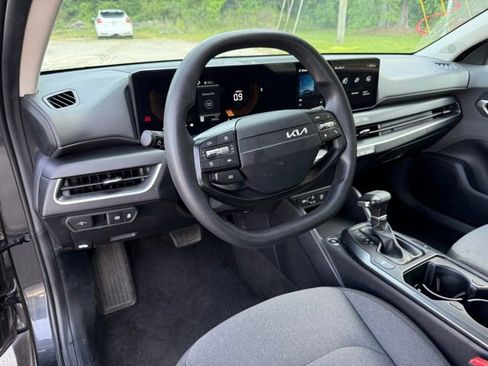 Used 2025 Kia K4 FWD image 7