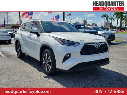 Used 2021 Toyota Highlander XLE