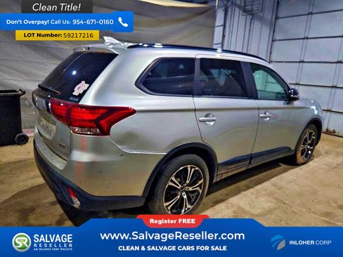 Used 2020 Mitsubishi Outlander AWD image 4
