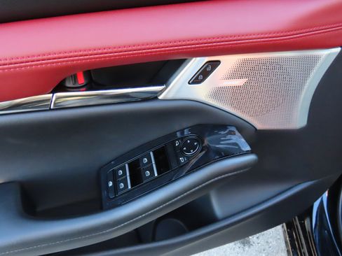 New 2026 MAZDA MAZDA3 Hatchback w/Premium Plus Pkg image 21