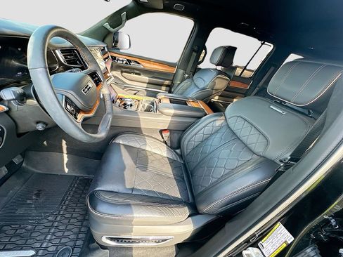 New 2024 Jeep Grand Wagoneer Series III w/ Rear Seat Video Group 1 AWD/4WD image 22