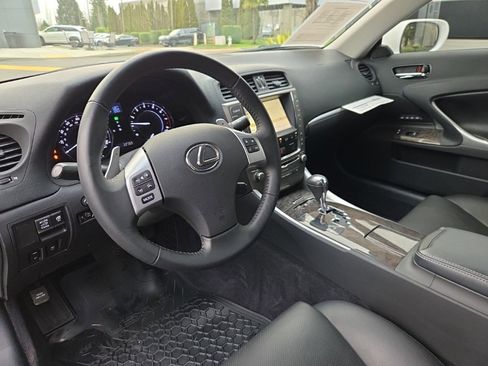 Used 2014 Lexus IS 250C image 13