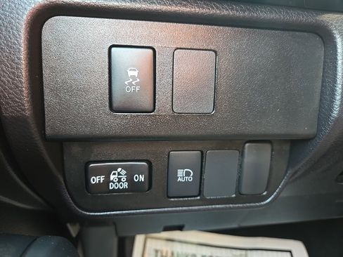 Used 2022 Toyota Tacoma SR image 49