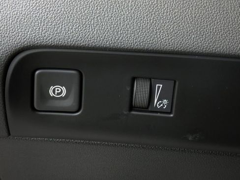 Used 2023 Buick Enclave Essence w/ Experience Buick Package image 16