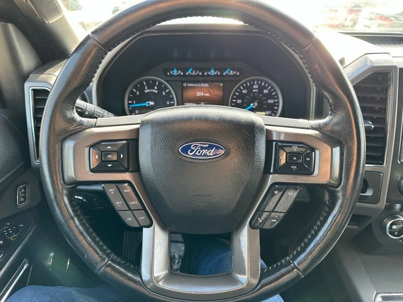 Used 2019 Ford Expedition Max XLT w/ Equipment Group 201A AWD/4WD image 16