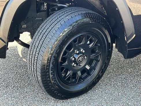 Used 2025 Toyota Tundra SR5 AWD/4WD image 39