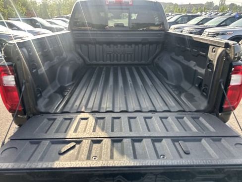 Used 2023 GMC Canyon AT4 w/ AT4 Premium Package AWD/4WD image 19