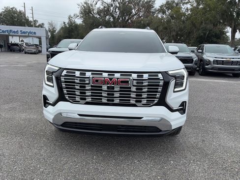 Used 2026 GMC Terrain Denali image 3