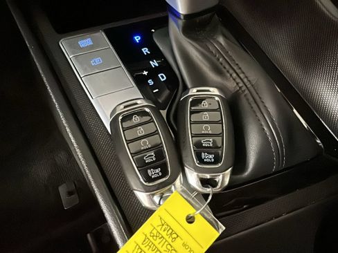 Used 2022 Hyundai Elantra SEL FWD image 25