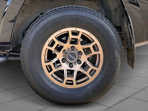 Used 2023 Toyota 4Runner 40th Anniversary SE image 11