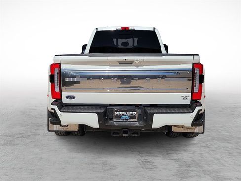 Used 2024 Ford F350 Limited w/ FX4 Off-Road Package image 9