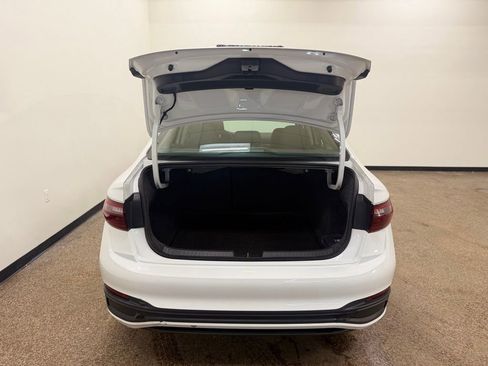 Used 2024 Volkswagen Jetta S image 5