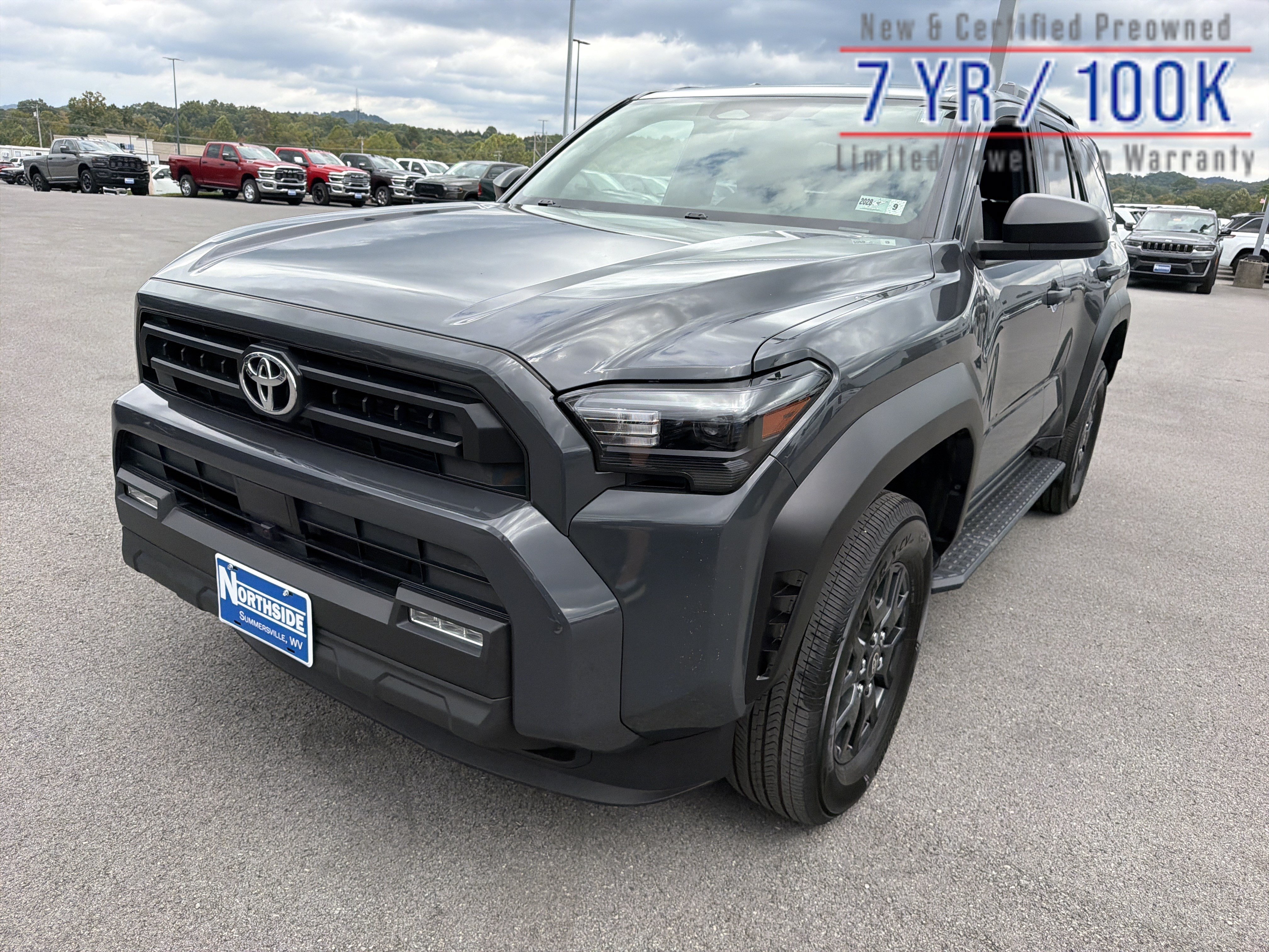 Used 2025 Toyota 4Runner SR5 AWD/4WD image 1