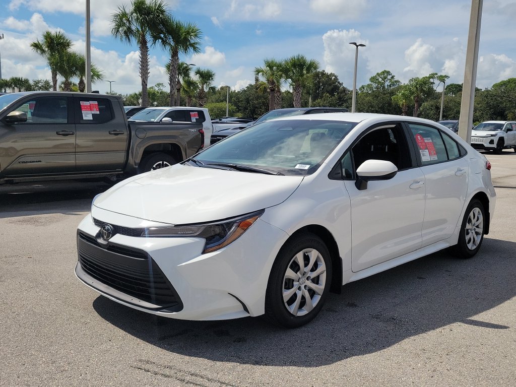 New 2027 Toyota Corolla LE FWD image 31