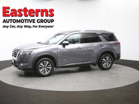Used 2022 Nissan Pathfinder SL AWD/4WD image 58