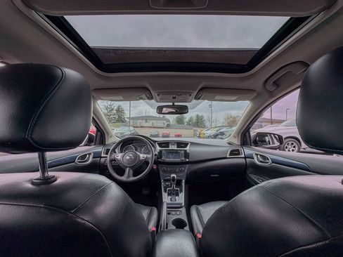 Used 2017 Nissan Sentra SR w/ SR Premium Technology Package image 2