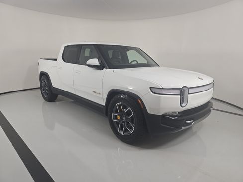 Used 2024 Rivian R1T Adventure AWD/4WD image 7