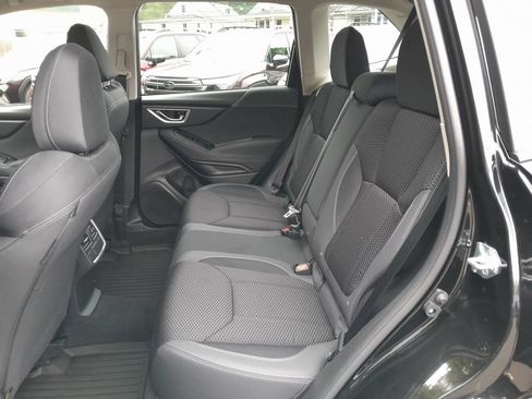 Used 2023 Subaru Forester Premium AWD/4WD image 29