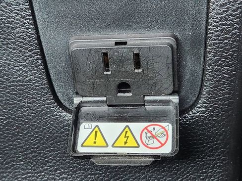 Certified 2015 Jeep Wrangler Unlimited Sahara image 24