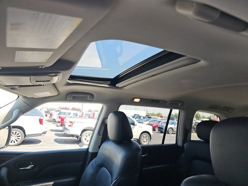 Used 2024 INFINITI QX80 Luxe AWD/4WD image 16