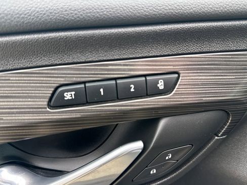 Certified 2019 GMC Terrain SLT w/ Preferred Package AWD/4WD image 34