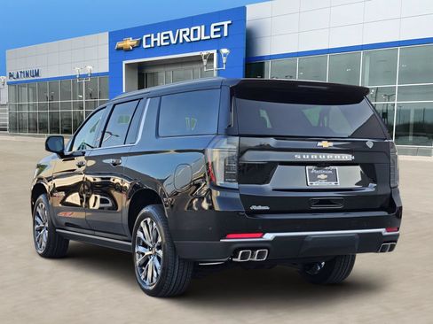New 2026 Chevrolet Suburban High Country AWD/4WD image 4