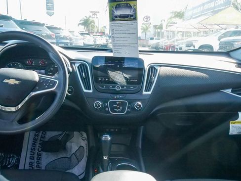 Used 2020 Chevrolet Malibu LS image 12