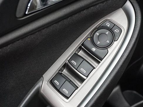 Used 2025 Chevrolet Malibu RS image 11