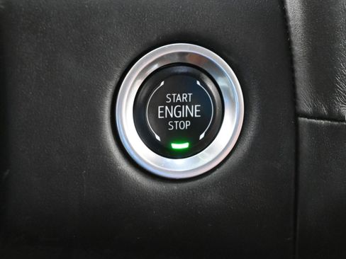 Used 2024 GMC Yukon Denali Ultimate AWD/4WD image 20