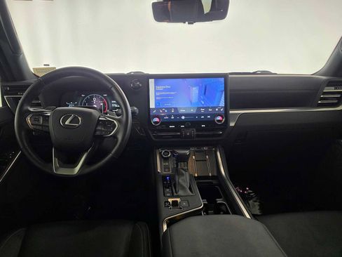 Certified 2024 Lexus GX 550 w/ Accessory Package (Z1) AWD/4WD image 18