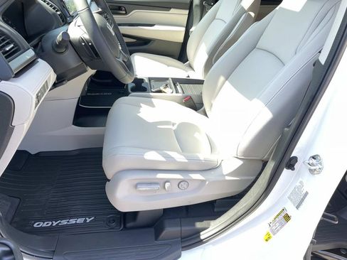 New 2026 Honda Odyssey EX-L image 13