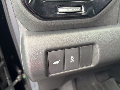 Used 2024 Honda Pilot Touring image 14