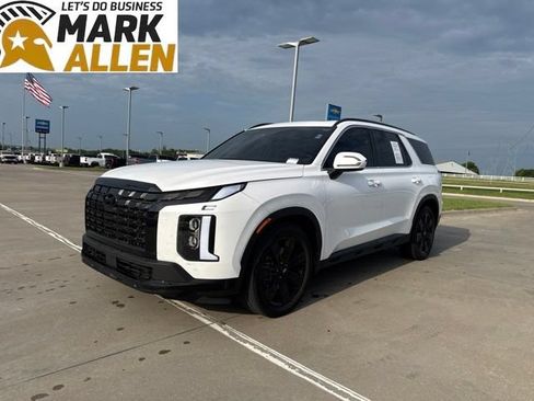 Used 2024 Hyundai Palisade XRT FWD image 2