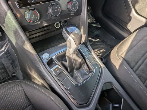 Used 2022 Volkswagen Tiguan S FWD image 23