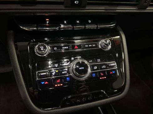 Used 2022 Lincoln Corsair Standard w/ Equipment Group 101A image 29