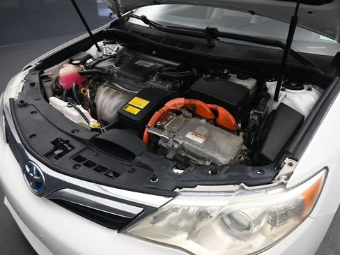 Used 2012 Toyota Camry LE FWD image 44