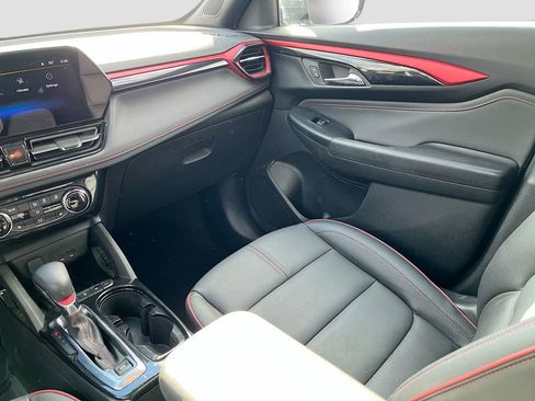 Used 2024 Chevrolet TrailBlazer RS w/ Convenience Package image 23