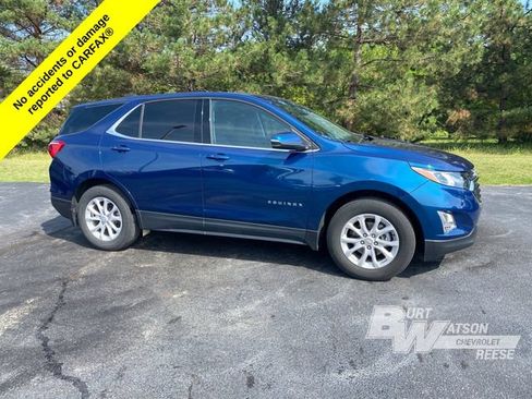 Used 2019 Chevrolet Equinox LT w/ Driver Convenience Package FWD image 3