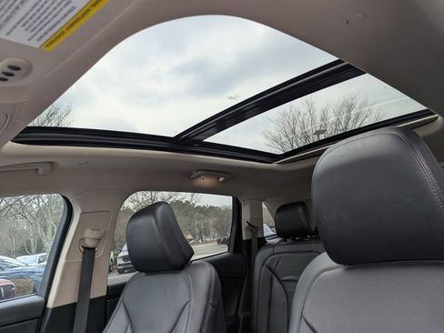 Certified 2022 Lincoln Nautilus Reserve w/ Equipment Group 201A image 20