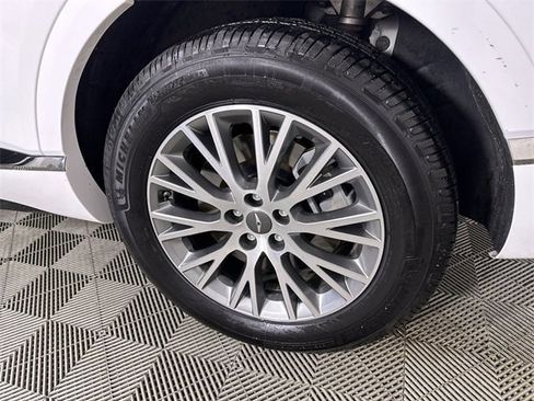 Used 2024 Genesis GV80 2.5T image 34