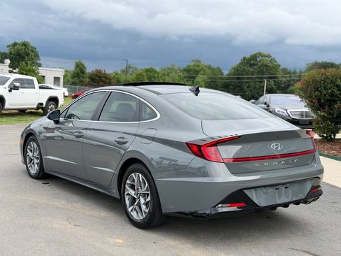Used 2021 Hyundai Sonata SEL w/ Convenience Package FWD image 14